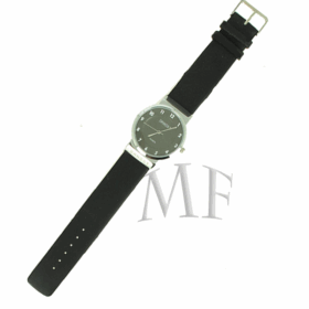 montre à petit prix LUCA