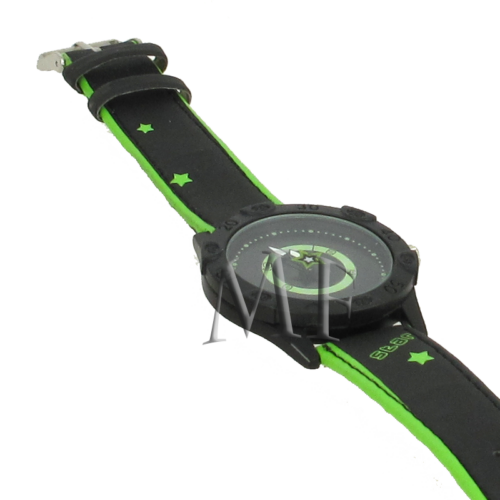 montre fantaisie verte avec motif boussole