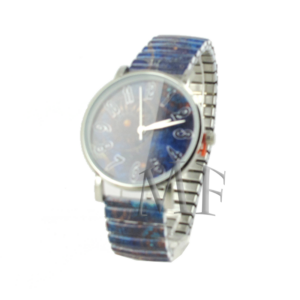 Belem couleur bleu nuit et motif navigation rose des vents. montre femme illustrée avec bracelet extensible métal