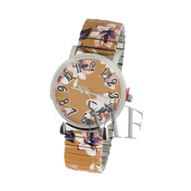 Belem montre illustrée couleur caramel, motif avec des fleurs des iles blanches