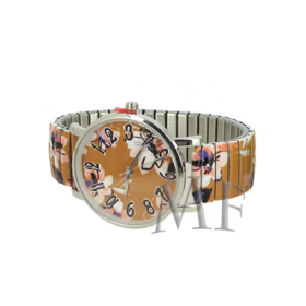 Belem montre couleur caramel, motif avec des fleurs blanches