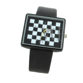 montre motif jeux echecs